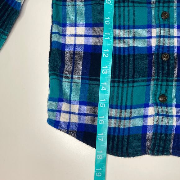 OshKosh Bgosh Boy's Size 5 Cotton button down Blue and Green plaid Shirt - Picture 6 of 6